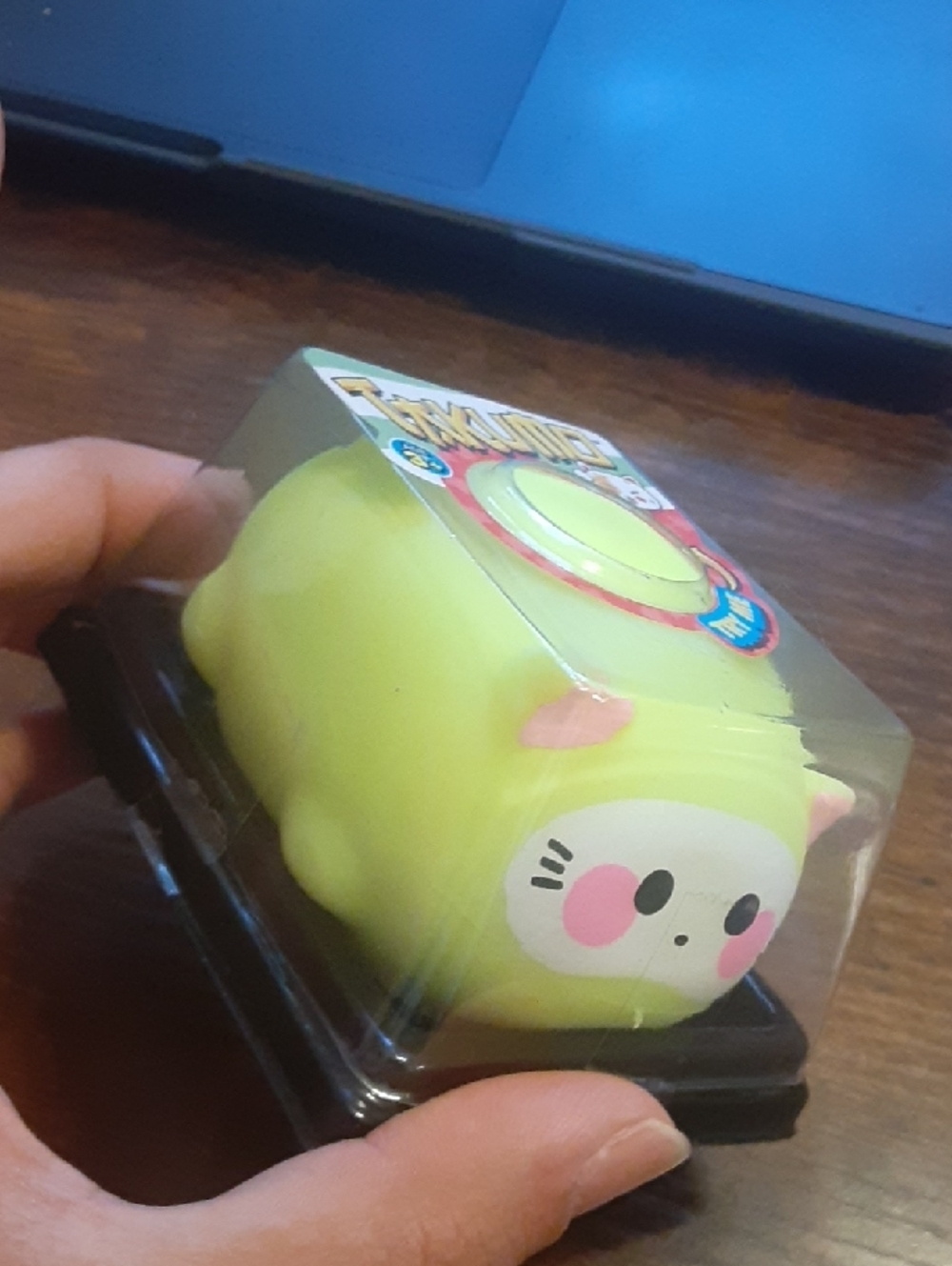 Takumo Kawaii Kitty Squishy Sensory Toy - Picture 11 of 13